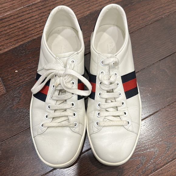 Gucci Women’s Sneaker - Picture 3 of 4